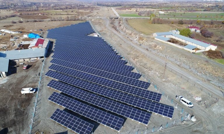 CW Enerji’den Erzincan’a 1.1 megavatlık güneş santrali