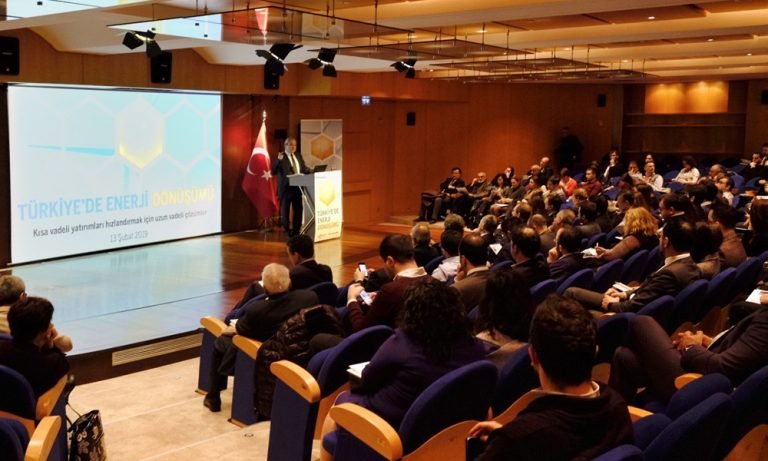 2023’te en ucuz elektrik kaynakları güneş ve rüzgâr olacak