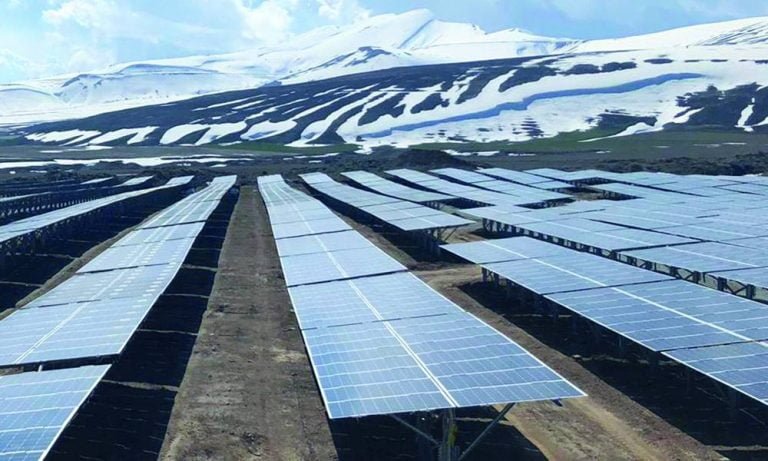 Tatvan’da yeni nesil panellerle donatılmış 5 MW’lık GES santrali devrede