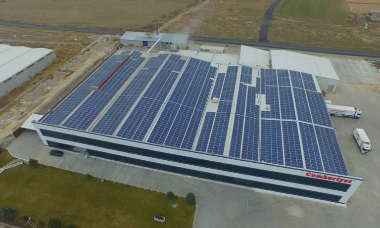 Çatılardaki âtıl potansiyelin elektrik enerjisine dönüştürülmesi