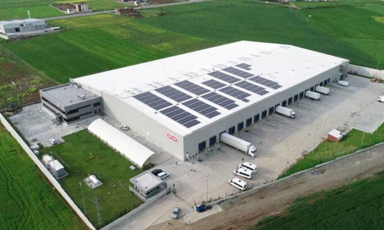 BİM, yüzünü güneşe döndü