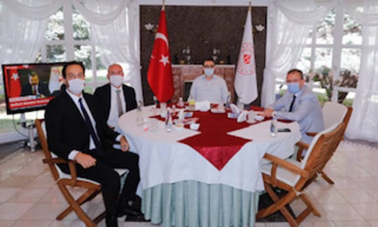 Güneş enerjisi derneklerinden Bakan Dönmez’e ziyaret