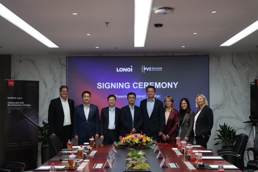 1.5 GW Tedarik Anlaşması: PV International ve LONGi, Hi-MO X6 Arka Temas Modülleri Dahil Anlaşmayı İmzaladı